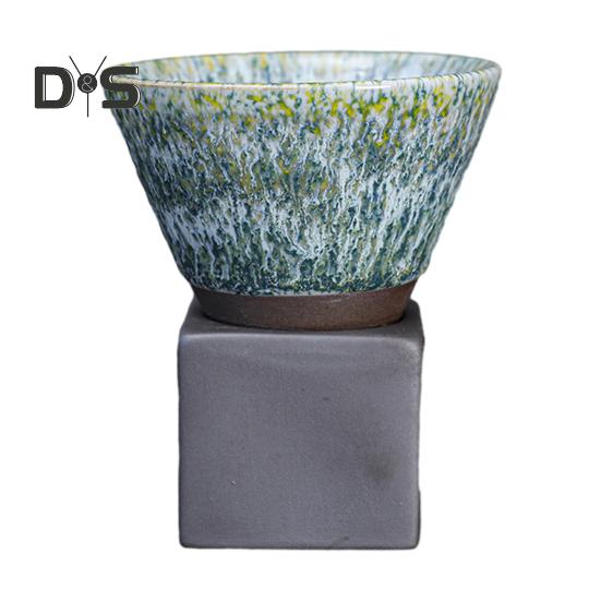 Tazza da caffè a imbuto in ceramica grezza da 200 ml con base Resistente al calore fatta a mano in stile giapponese Latte Cappuccino Tè Espresso Tazza affusolata Regalo di compleanno