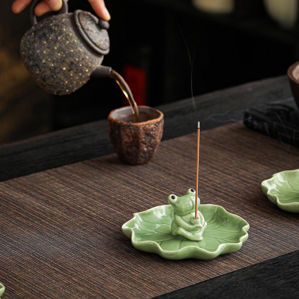 New Ceramic Lotus Incense Holder with Frog Ornament In Fresh Colors