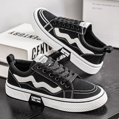 Leinenschuhe Herren neue Frühling und Sommer rutschfeste Sport-Board-Schuhe atmungsaktiv schwarz vielseitig lässig Jungen-Schuhe
