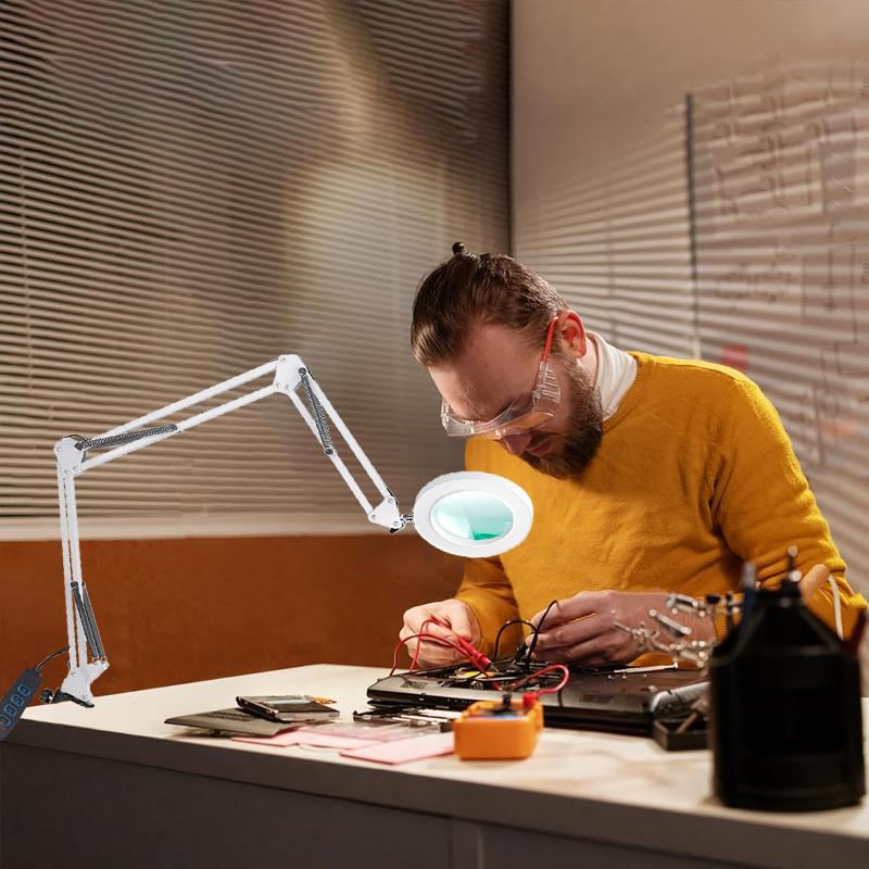 New Three-stage Magnifying Glass with Adjustable Angle, Light and Extended Arm. Enlarge Reading. Three Color Lighting Adjustment