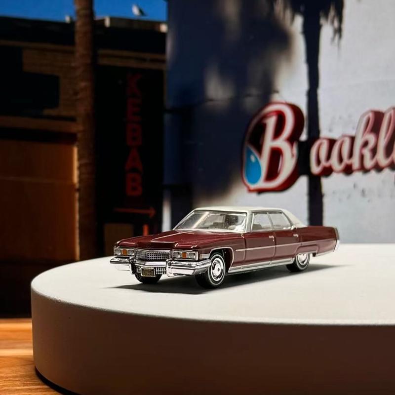 greenlight 1:64 1973 Cadillac Sedan deville High Simulation Diecast Metal Alloy Model Car Toys For Gift Collection W674