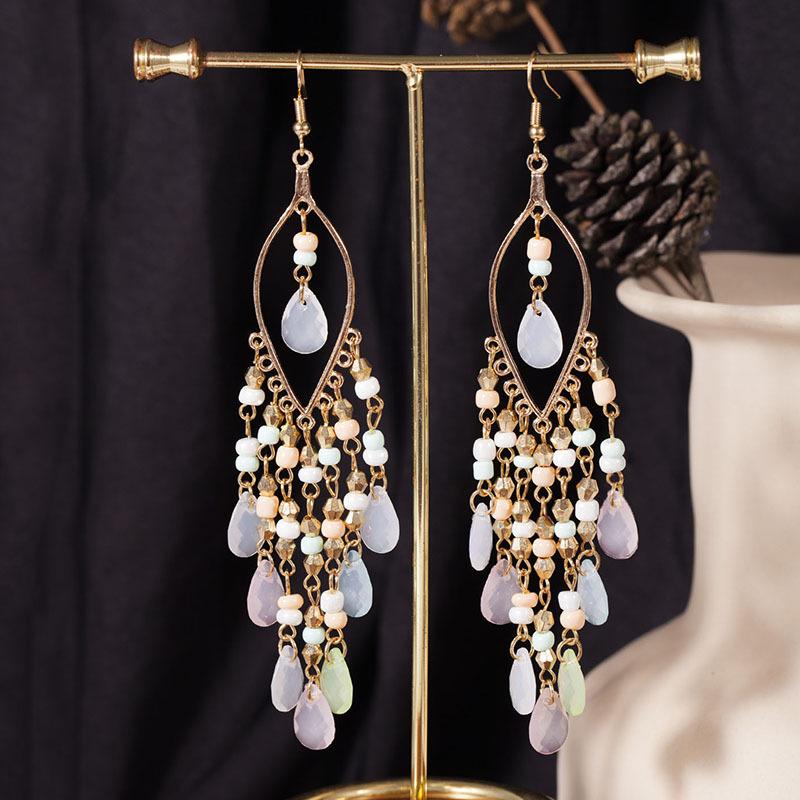 European, American Bohemian water drop fringed earrings, high-end retro minority style earrings, personalized long earrings.