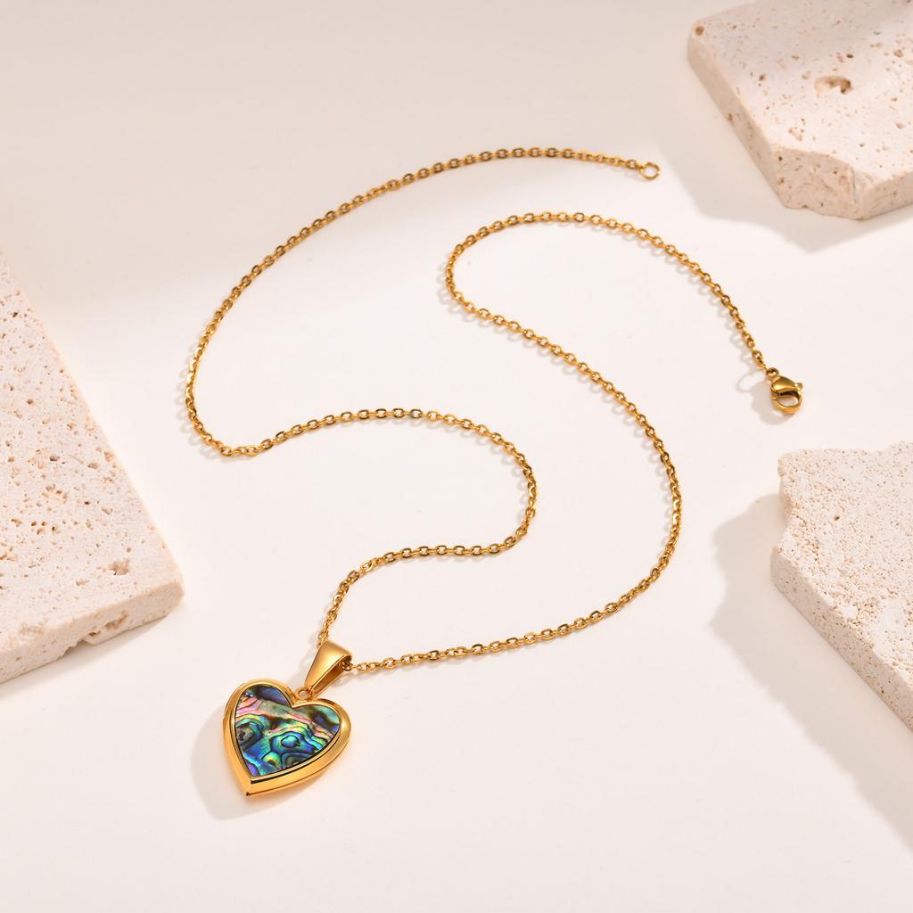 You Can Open The Photo Box, Gold Heart-Shaped Necklace, Stainless Steel Color, Women'S Love Pendant, And You Can Make Photos For Your Mother.
