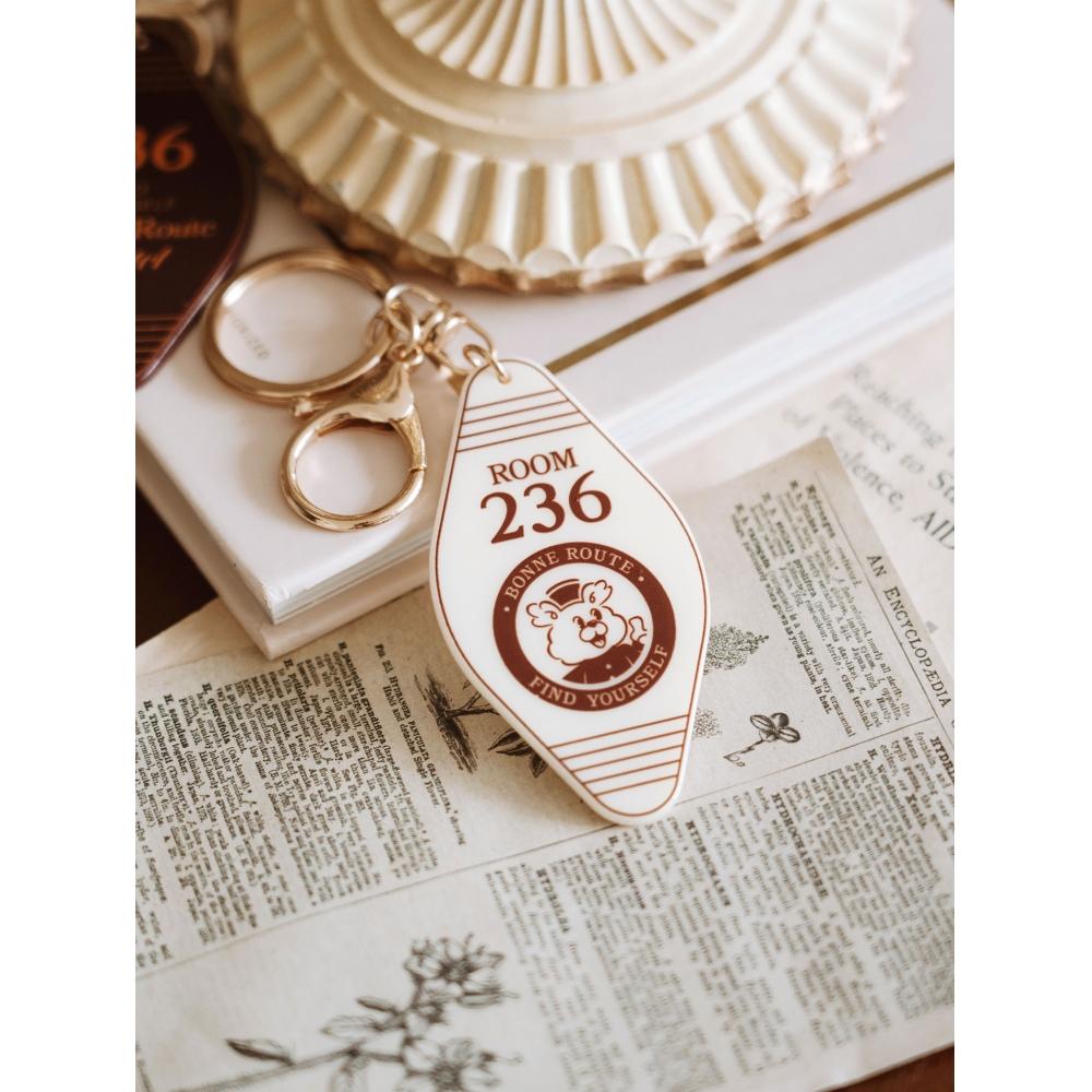 

Брелок для ключей Daiso Travel Diamond Ivory 1000