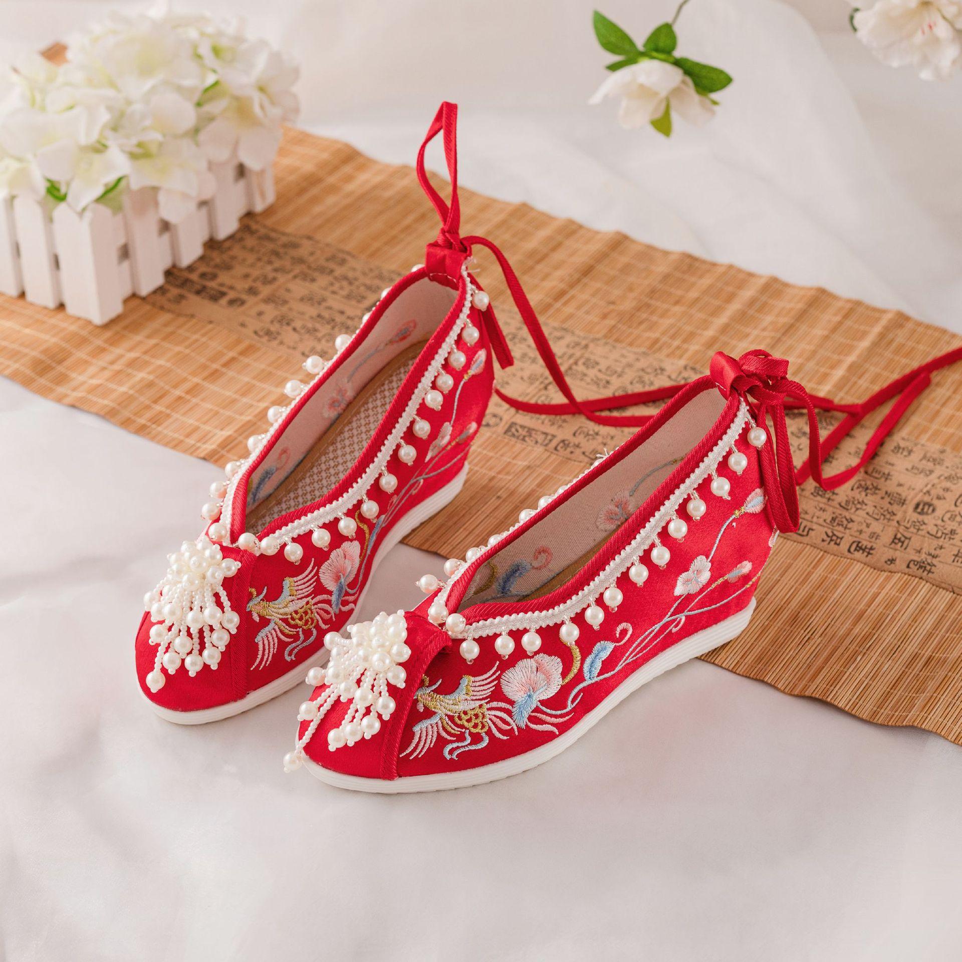 

[Жуомэн] Распродажа! Клиренс! Внутреннее увеличение роста невеста бахрома этнический стиль вышитые туфли туфли Сюхэ высокие каблуки свадебные туфли 40 красный