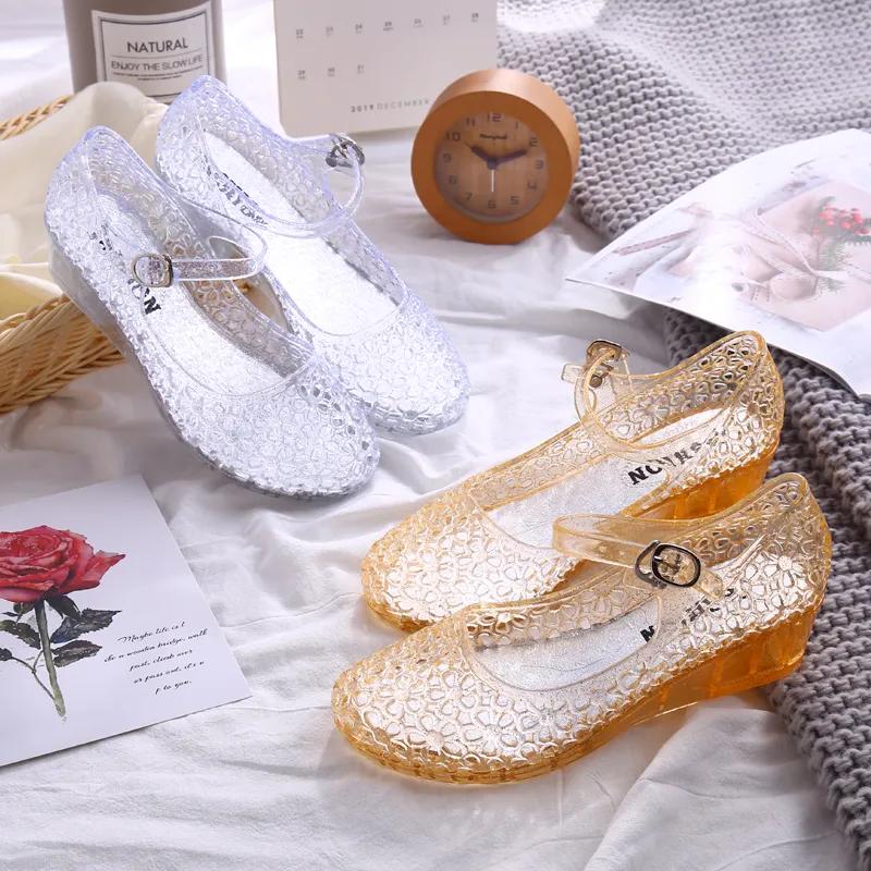 Sommer Damenschuhe Kristall Sandalen Damen Slope Heels One Line Schnalle Stirnband Damenmode Outwear Vielseitig