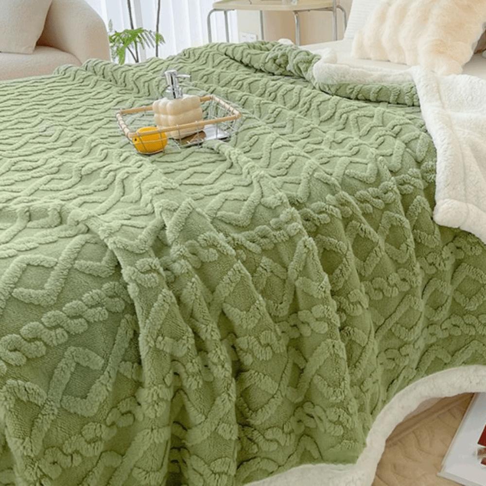 Solid Color Coral Velvet Blanket Thicked Office Nap Blanket Rhombus Flannel Blanket  Travel