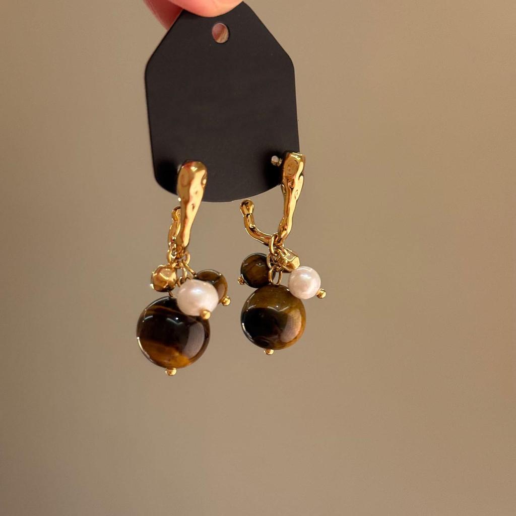 Silver Needle Tiger Eye Asymmetric Stud Earrings - Retro, Versatile & Luxurious High-End Accessory