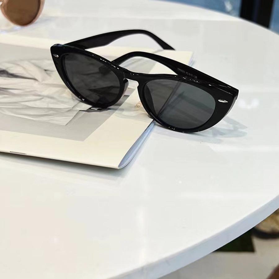 Retro Cat-Eye Leopard Print Sunglasses - High-End Polarized for Driving