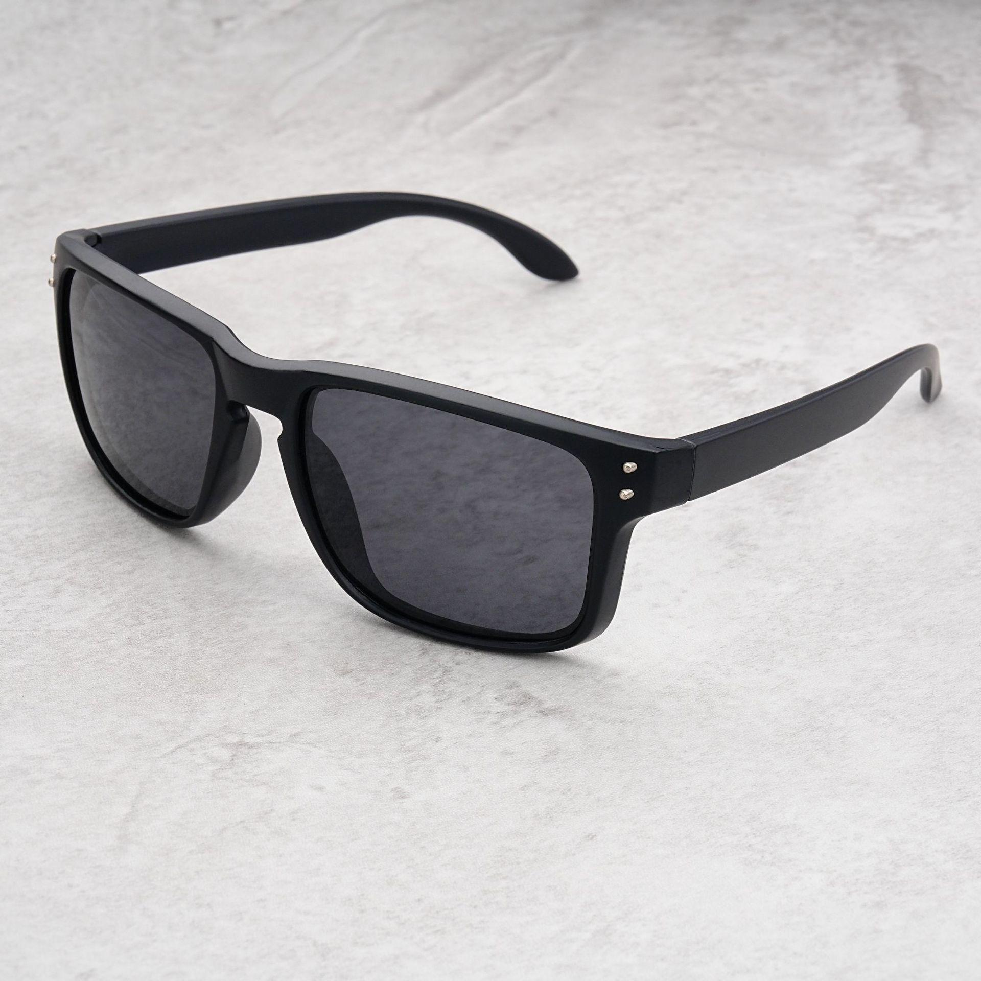 New Unisex Polarized Sport Sunglasses for Outdoor Activities - Square Frame черной рамки
