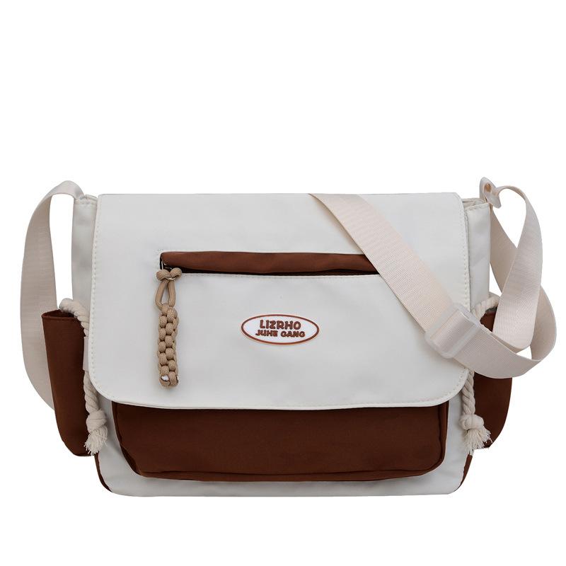 Fashionable and versatile, trendy retro crossbody bag, women's casual shoulder bag, student large capacity mailman bag