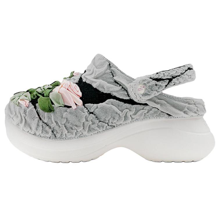 

Crocs x Caroline Hú Whale Clogs Women s White 212977- 36-37