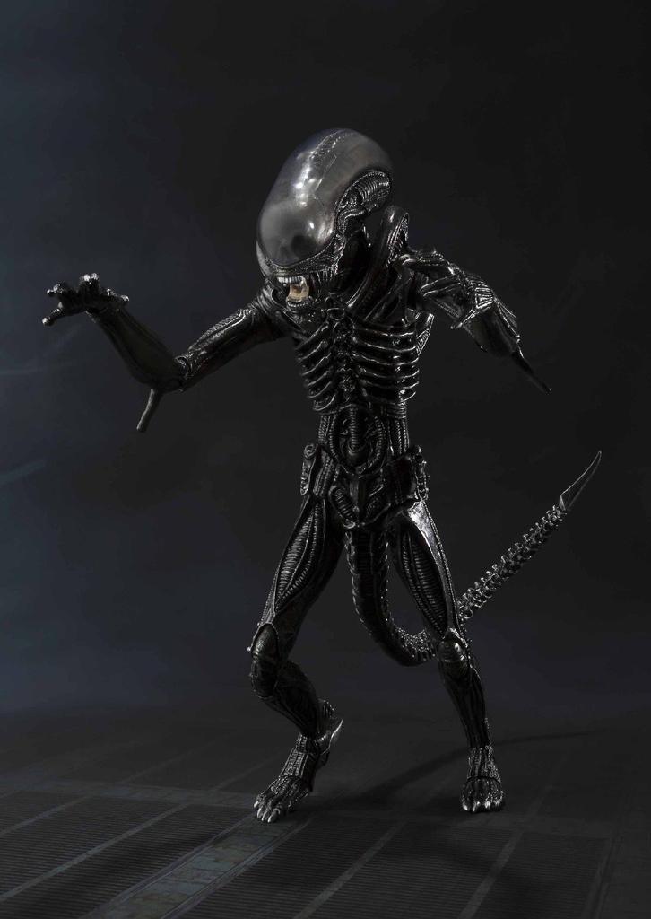 S.H. Monster Arts Alien Big Chap Approx. 180mm PVC&ABS&diecast Painted Movable Figure