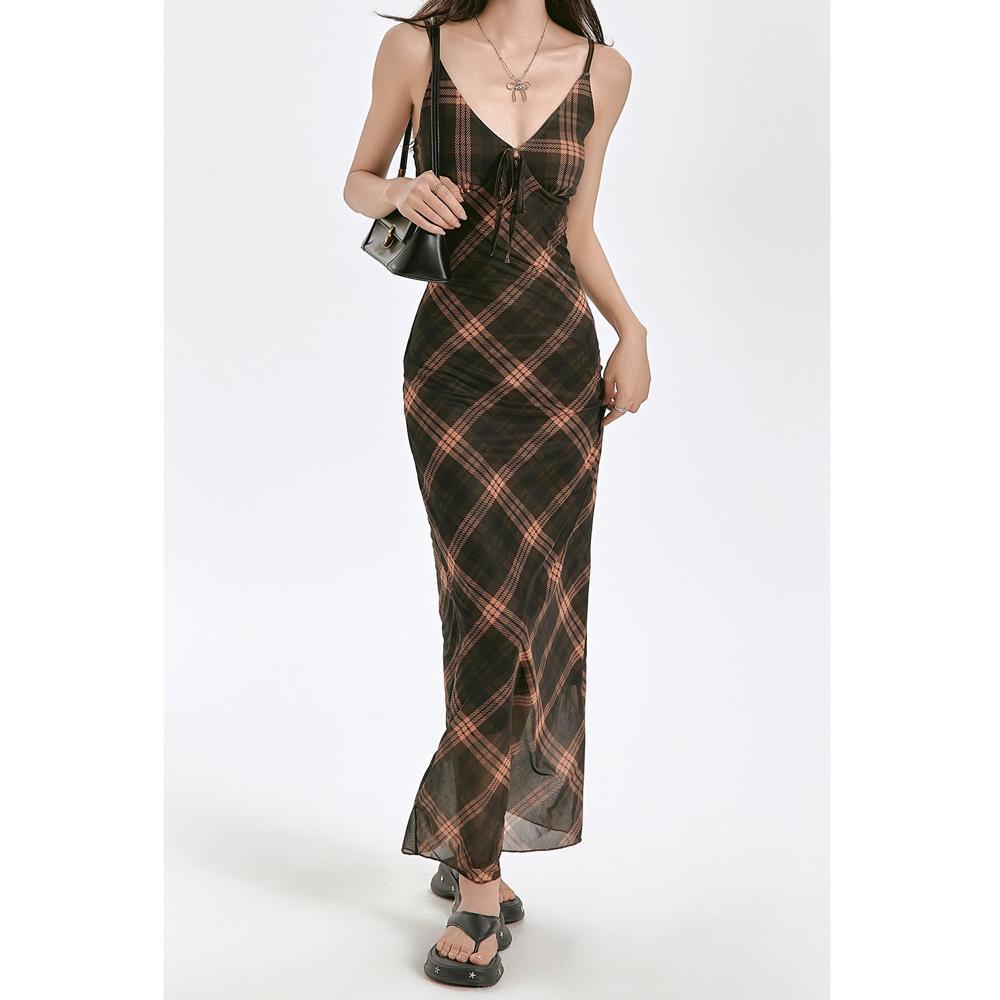 Female Summer Spice Girl Slim Skinny Hip Wrap Long Skirt American Retro V-Neck Rhombus Mesh Suspender Dress