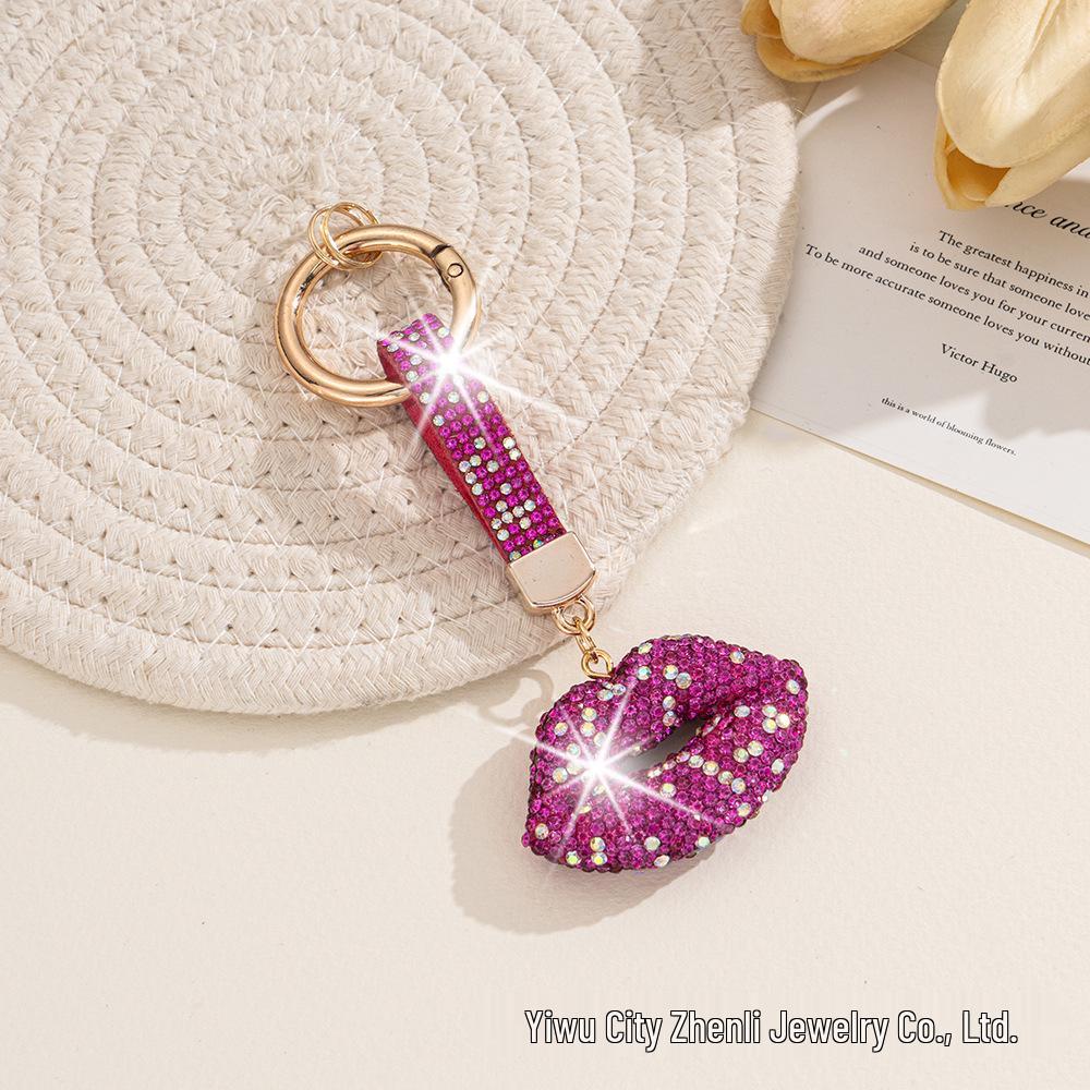 

Creative Rhinestone Lips Keychain: Car Charm & Women s Bag Accessory розы красного