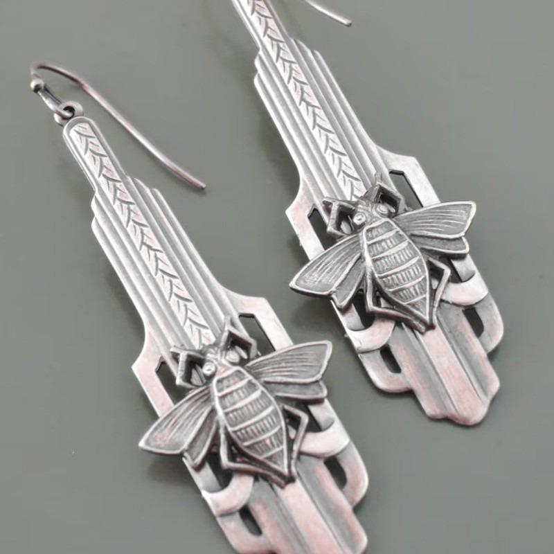 New Hot Sale Women's Earrings Retro Fashion Creative Women's Jewelry