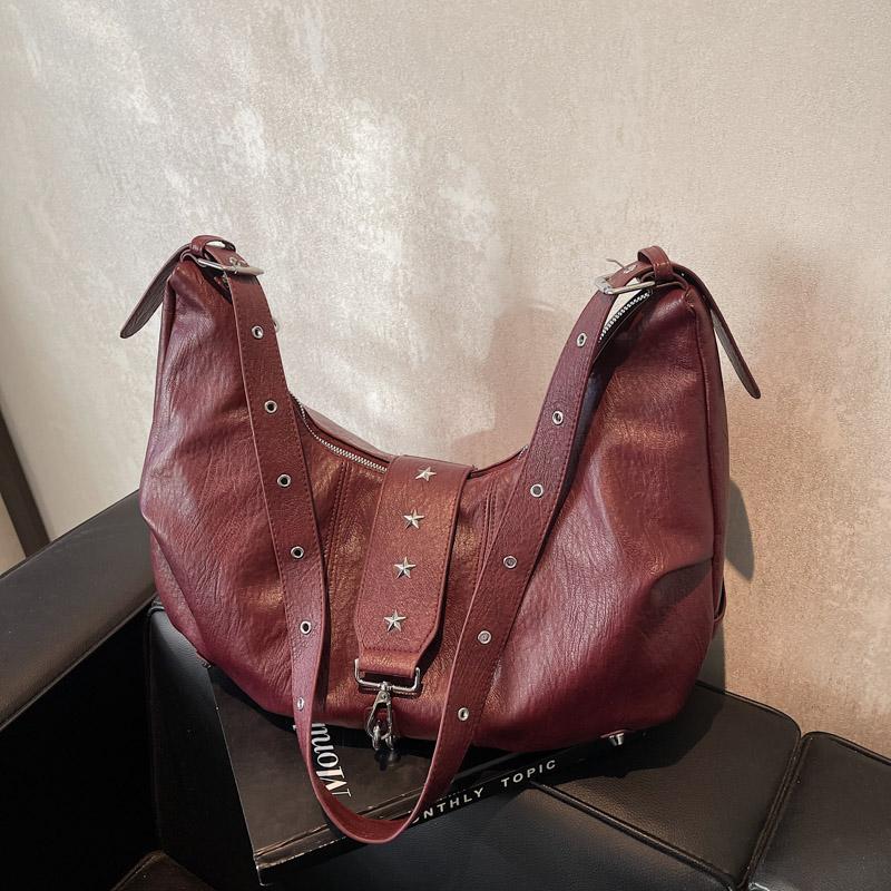

PU Hobo Bag Women s Fashion Shoulder Tote with Star Detail Buckle Closure Large Capacity Daily Handbag красный