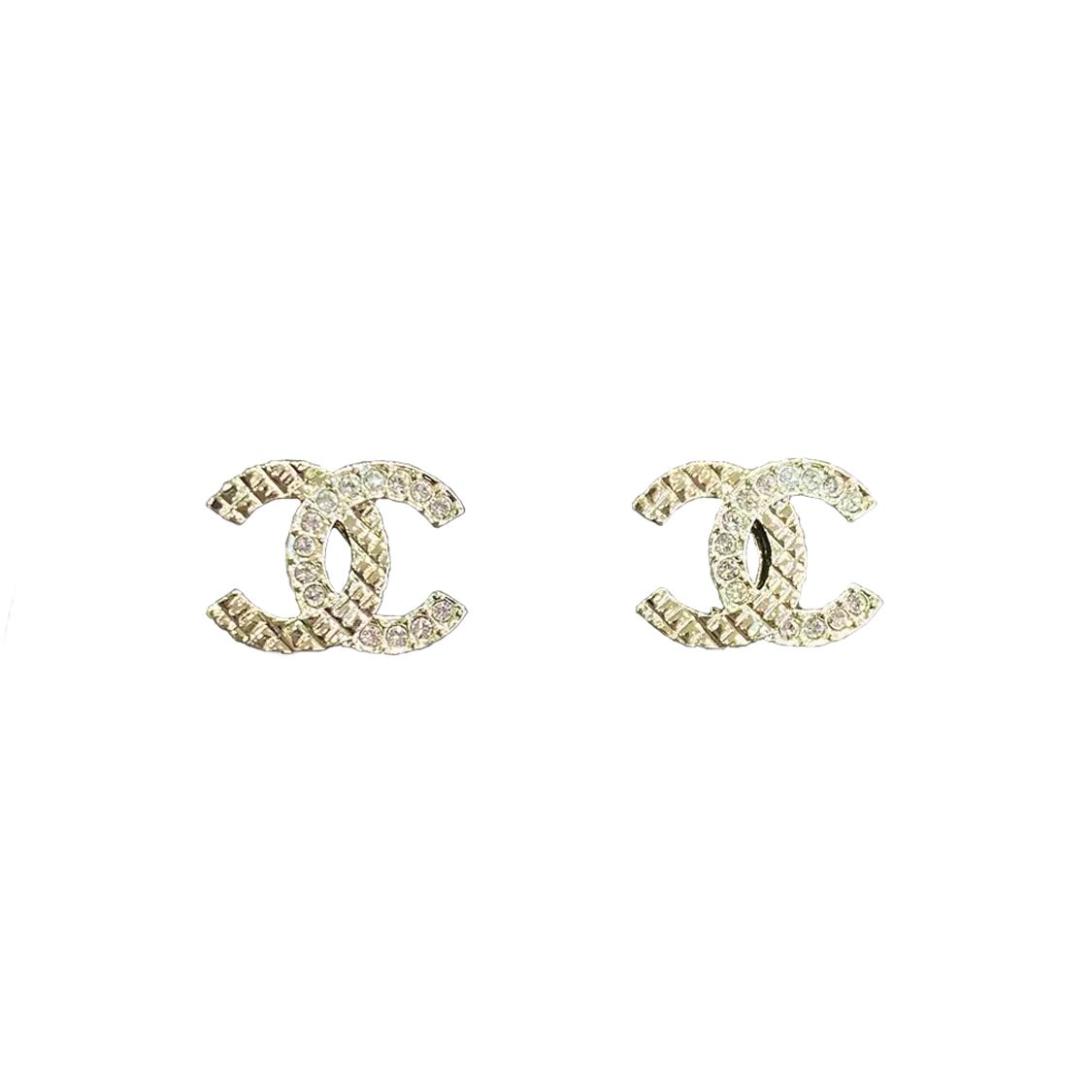 

Сережки-цвяшки Chanel Classic з логотипом Double C, у клітинку, з камінням стразами, металеві, жіночі, золоті ABB974-B14688-NS658 Box+Padding Board,F,Gold