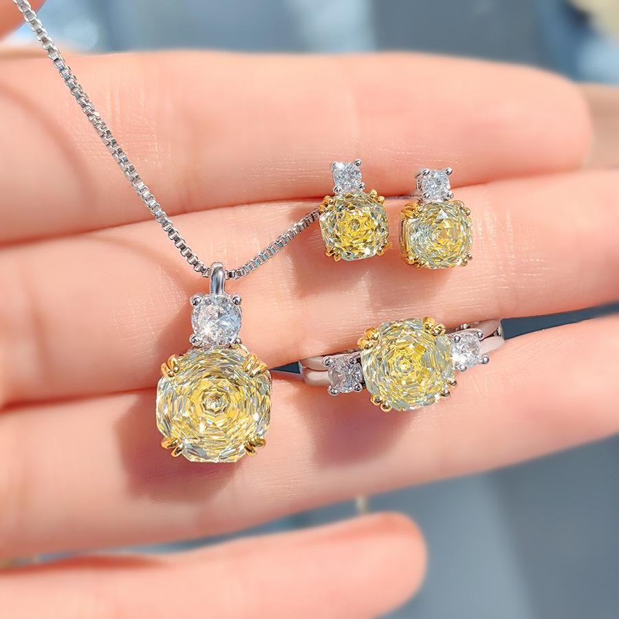 Fashion Light Luxury Star Anise Rose Cut Pendant Necklace Colorful Pink Diamond Ring Chinese Red Stud Earrings Colorful Treasure Set Women