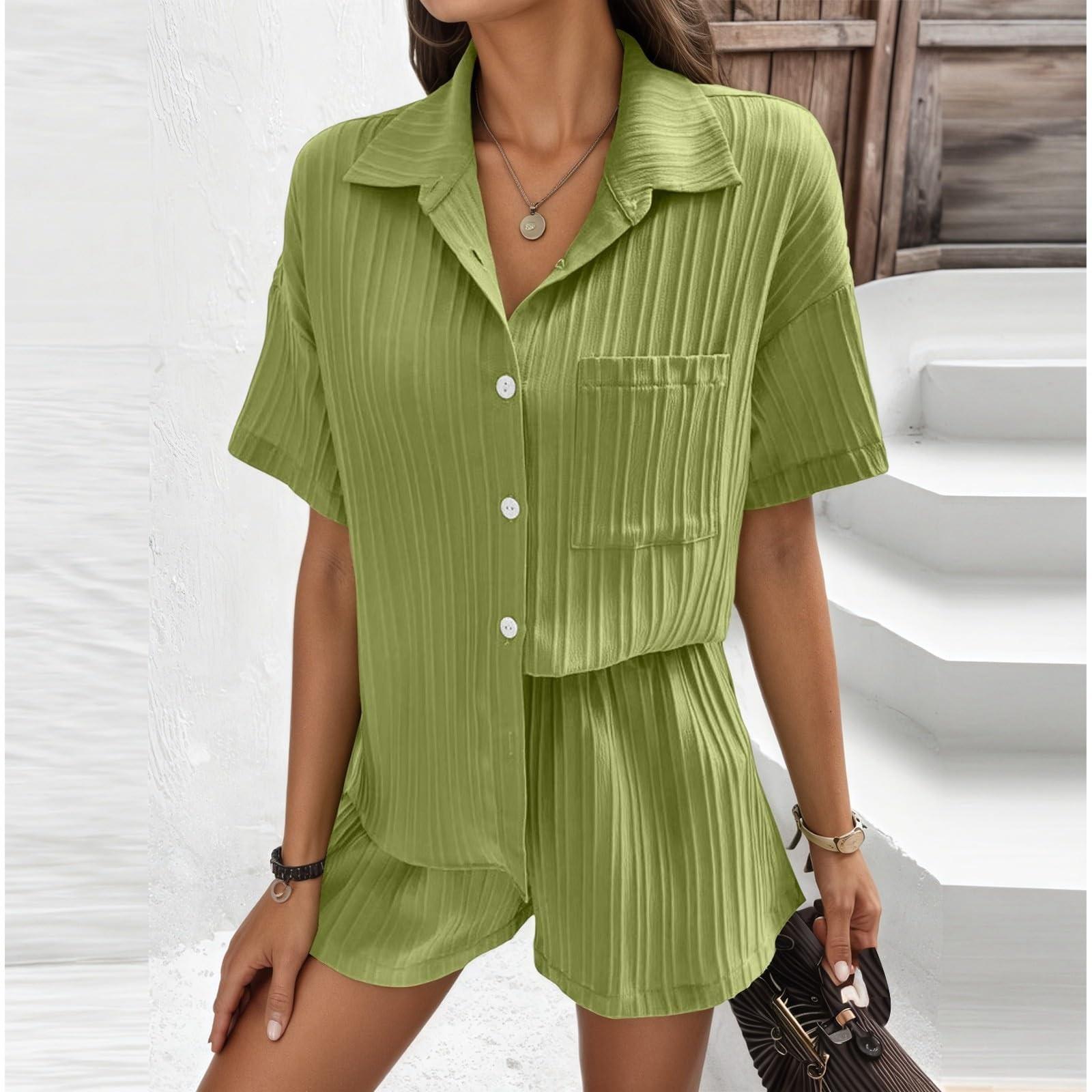 

Комплекты из 2 предметов для женщин Футболка Шорты Наряды Мода Сексуальный Летний С коротким рукавом Плиссированный Костюм с открытым животом S зелёный