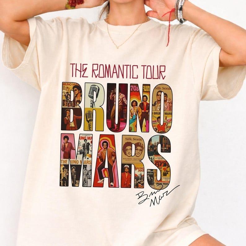 

Summer Fashion Trendy Tee Men Women Vintage Top Bruno Mars Romantic Tour T-shirt, Retro Pop Concert Tee, Unisex Music Lover Gift Hip Hop Streetwear S