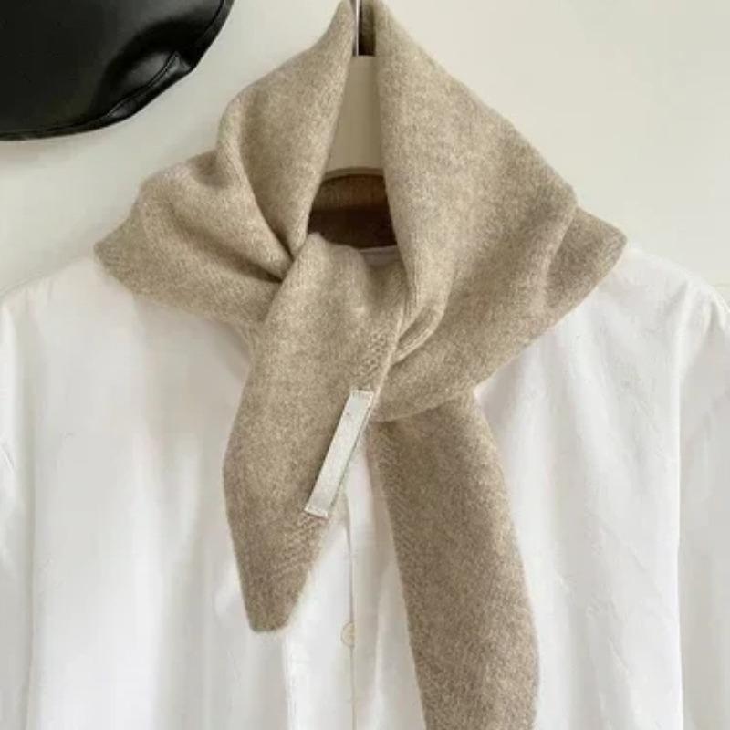 

Британский корейский стиль нишевый шерстяной вязаный треугольный шарф женский платок вязаный шарф многофункциональный теплый вязаный шарф хаки