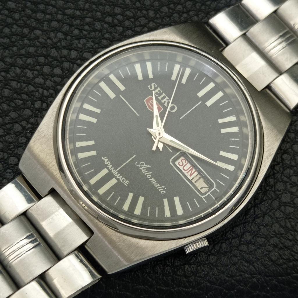 GENUINE VINTAGE SEIKO 5 AUTOMATIC 7019A JAPAN MENS BLACK DIAL WATCH a702120-5 R208-a702120