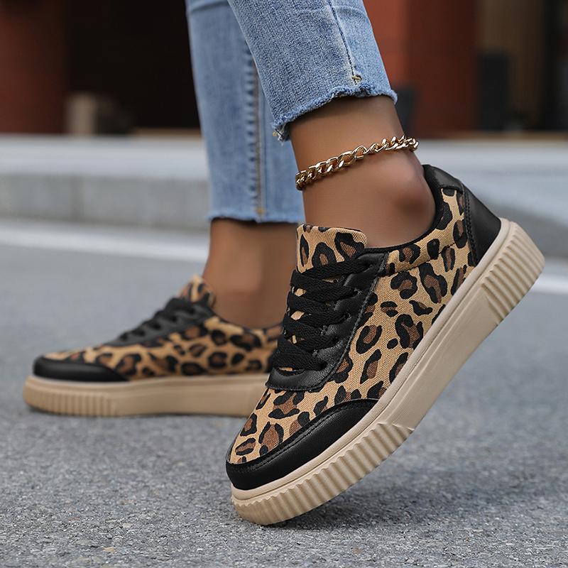 Leopard Print Platform Women's Sneakers Lace-Up Thick Bottom Vulcanize Shoes Woman Canvas Breathable Skateboarding Shoes Ladies