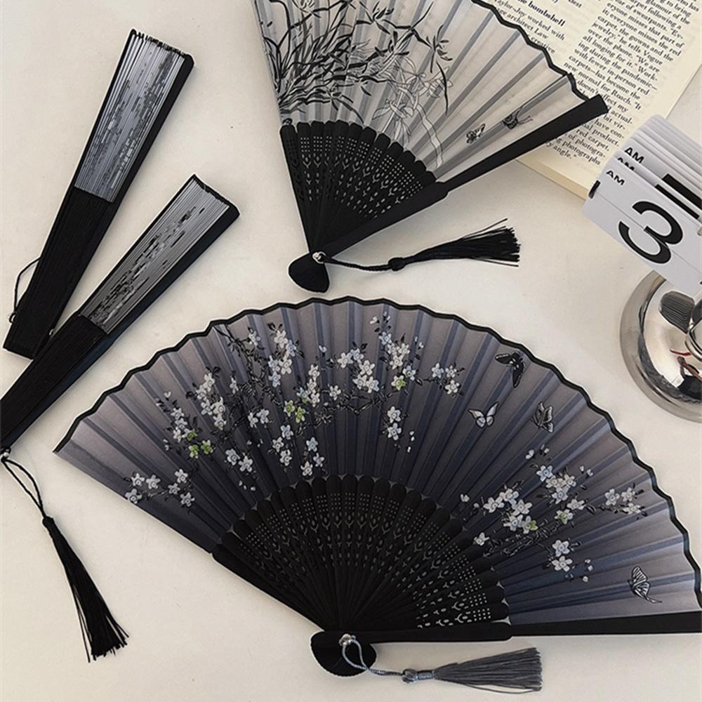 Tragbarer Bambus-Faltfächer Vintage Seiden-Dekorationsfächer Hochzeitsparty Heimdekoration Geschenke Weiblich Tanzender Handfächer Chinesisch