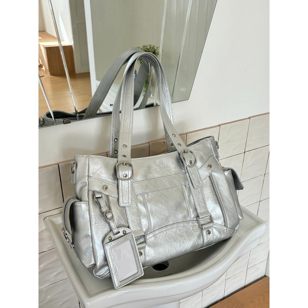 

Sweet Cool Hot Girl Underarm Bag Ladies Leather Square Large Capacity Tote Bag Women Harajuku Luxe Crossbody Bag Y2k 39x24x12cm серебряный