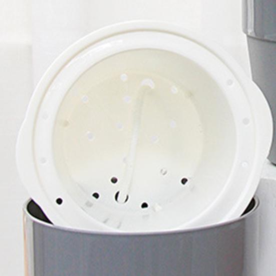 Plant Pot Eye-catching Heat Resistant Plastic Automatic Water Absorption Plant Pot with Cotton Ropes for Home