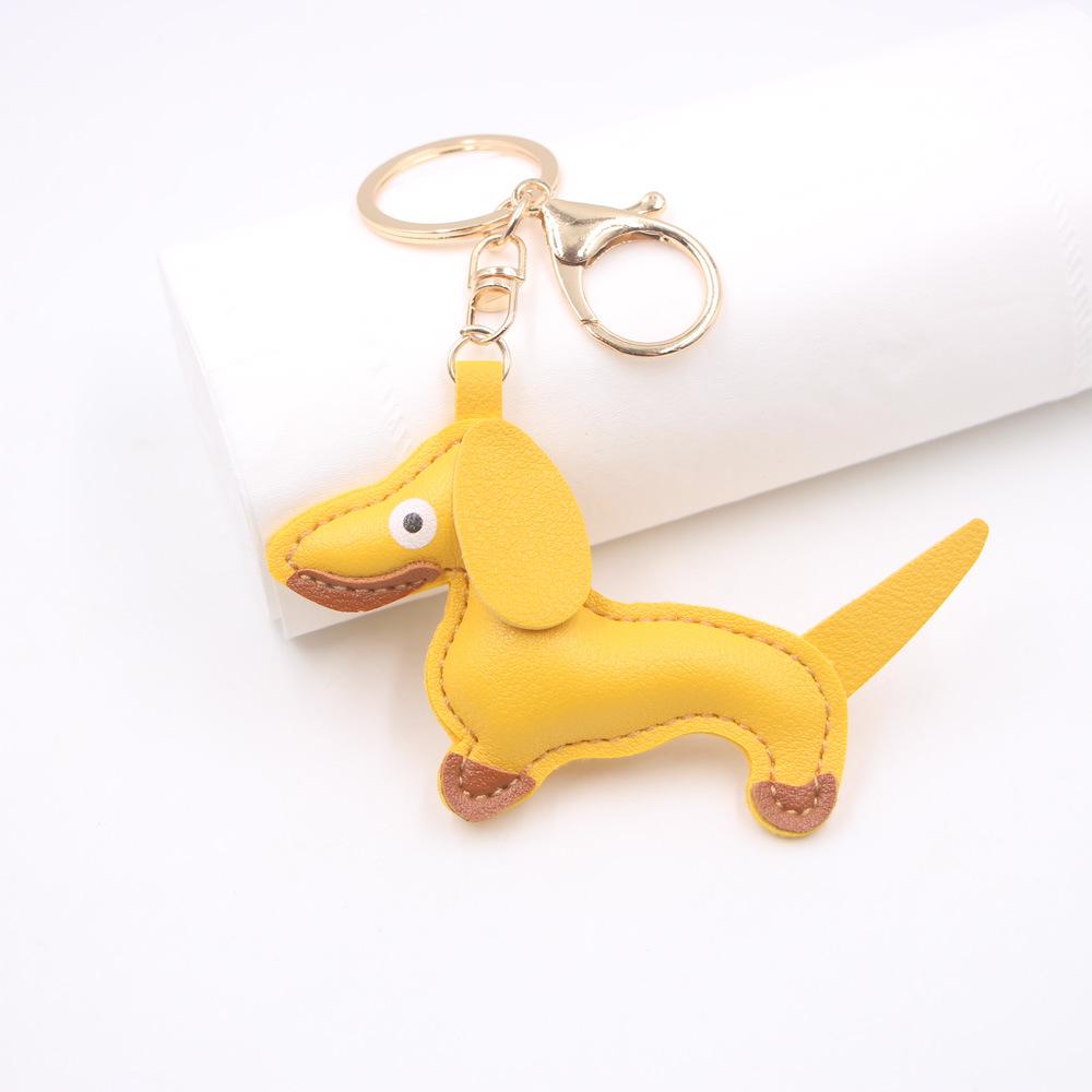 Charm de Couro Dachshund Desenho Animado em Estoque, Chaveiro de Cachorro e Acessório para Capa de Celular