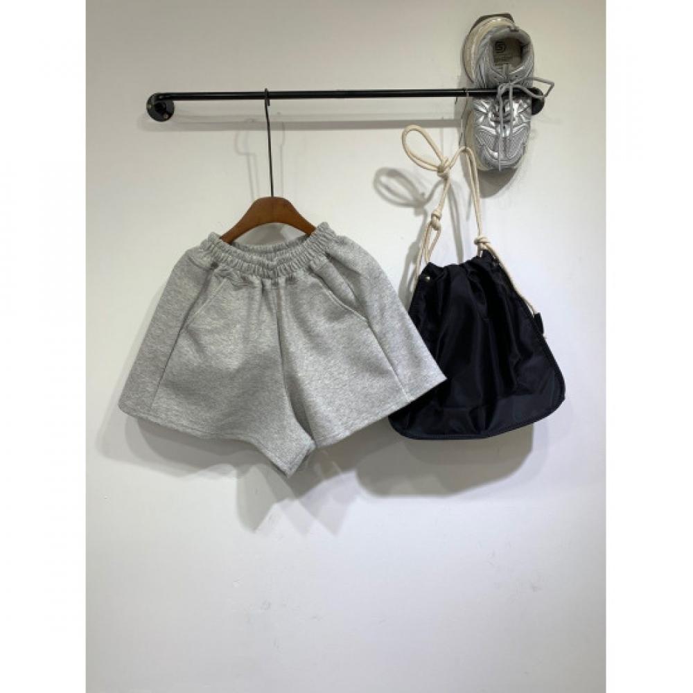 C S In The Room A lIne bAndIng 3 4 ShortS 3Color