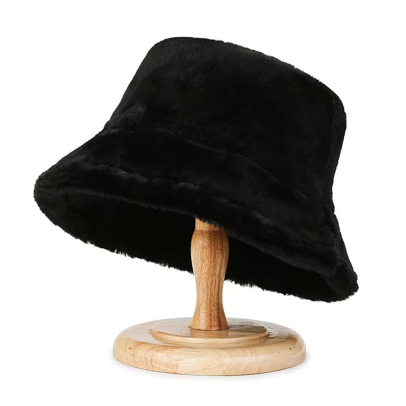 

Korean Lamb Faux Fur Bucket Hat Lady Winter Warm Soft Panama Hat Outdoor Fisherman Cap For Women Solid Color Beanie Bonnet 2026 чёрный