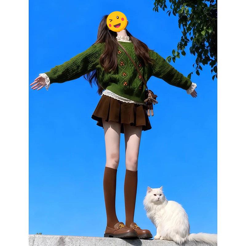 

2025 Women s Street Style: Green Sweater with Lace Base Layer and Pleated Skirt 2XL [125-140 lbs]