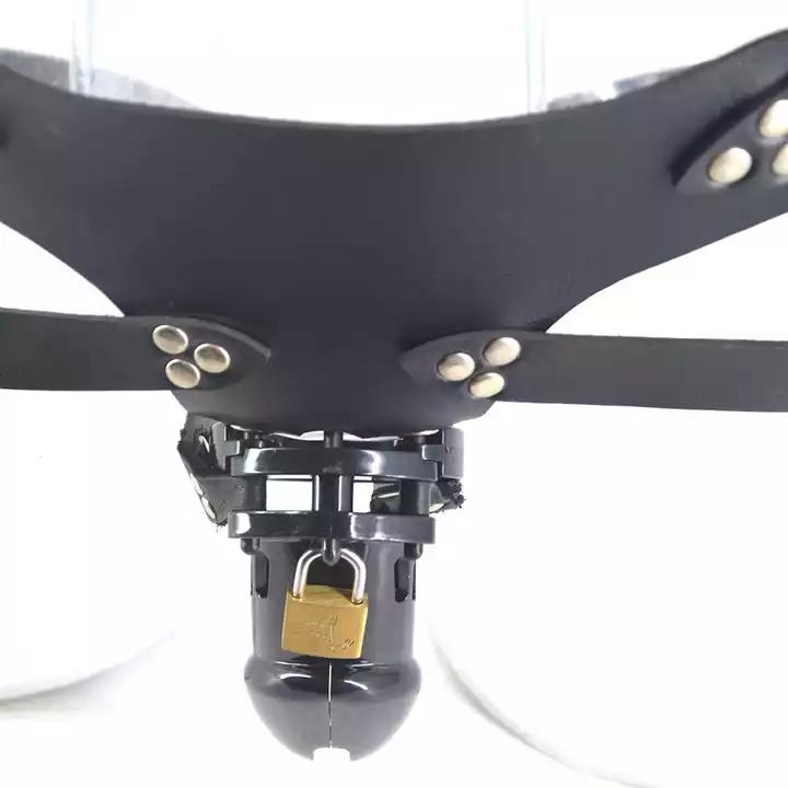 Cusca de castitate din plastic cu blocare pentru bărbați, lenjerie intimă chiloți din piele PU, centură anti-evadare, constrângere gay, jucării sexuale pentru bărbați gay