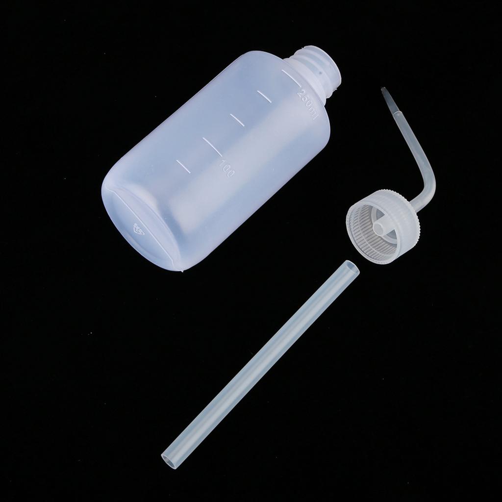 Squeeze Type Watering Bottle Can for Succulents Garden Potted Plant(S)
