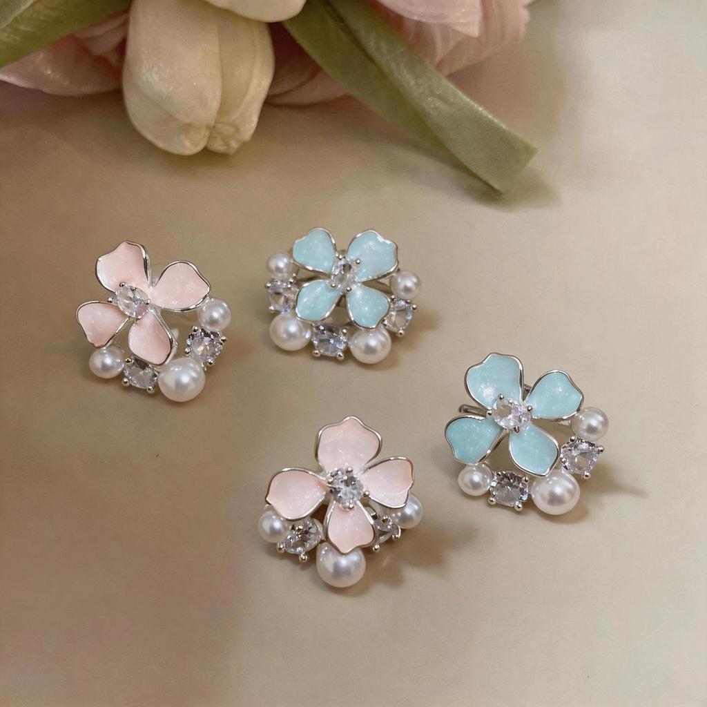 Exquisite Zircon Pearl Flower Stud Earrings: Versatile Silver Drip Oil Design for Luxurious, Fresh Style