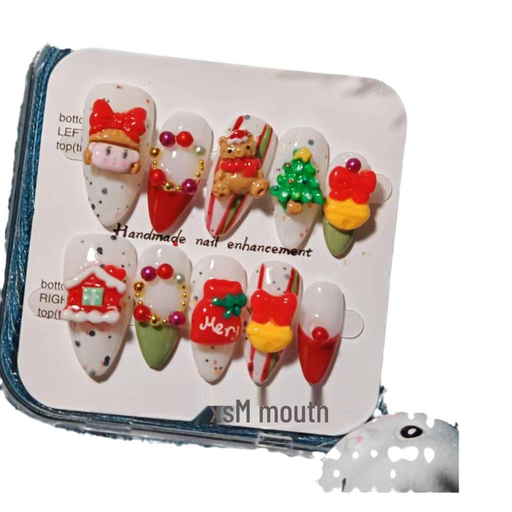 Dopamine Christmas Bear Manicure: Handmade Wearable Cartoon Fake Nails