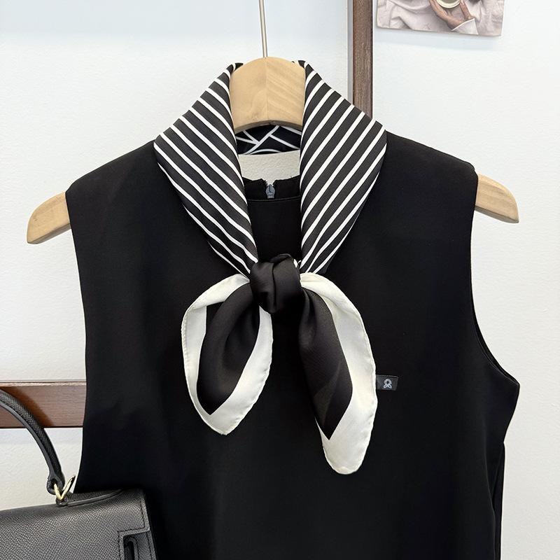 70 square scarves, new silk scarves, fashionable and versatile bags, tied hair scarves, headbands, neck protectors, scarves, shawls.
