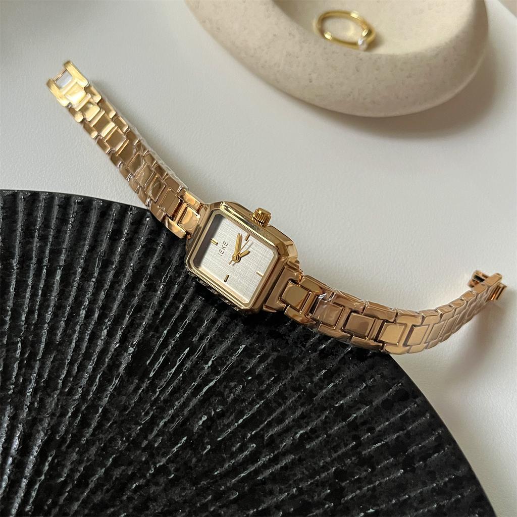 Retro Style Premium Gray Square Bracelet Watch Femininity Simple Niche Temperament Women's Workplace Watch