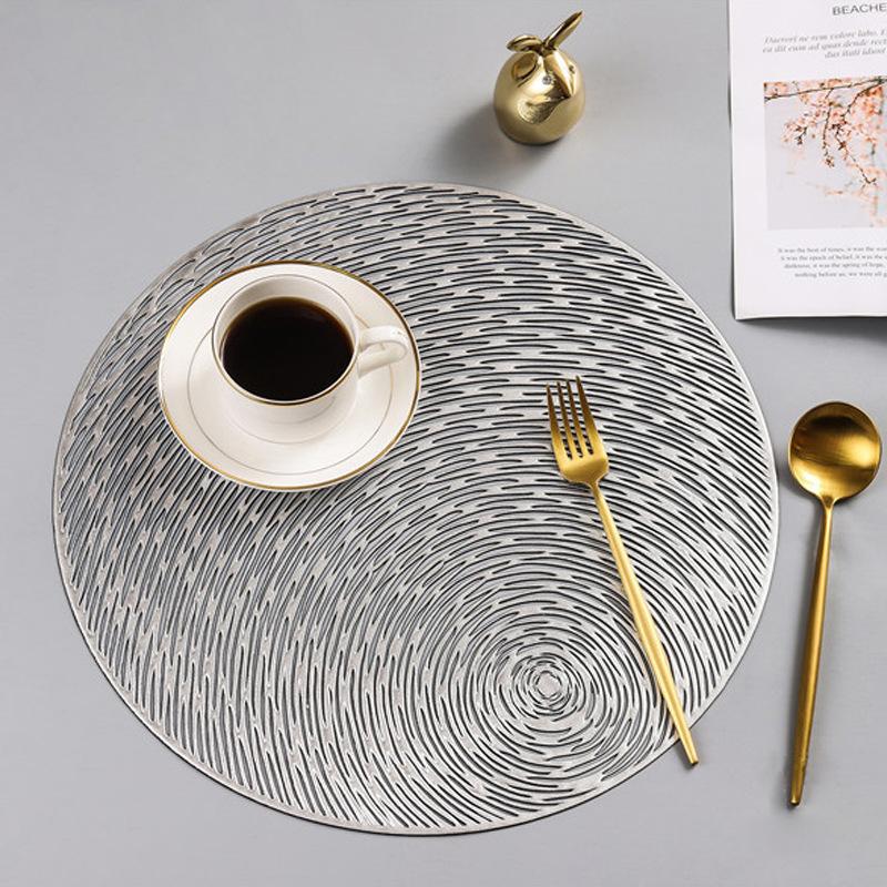 Kreativní světle luxusní bronzová kulatá dutá PVC podložka pod talíř, tepelně izolační podložka, protiskluzová podložka pod sklenici, podložka pod talíř, velkoobchod