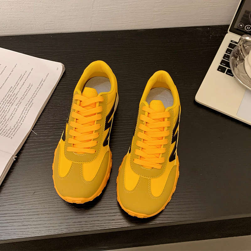  new autumn sports and leisure board shoes flat-soled German training shoes niche daily versatile super fire