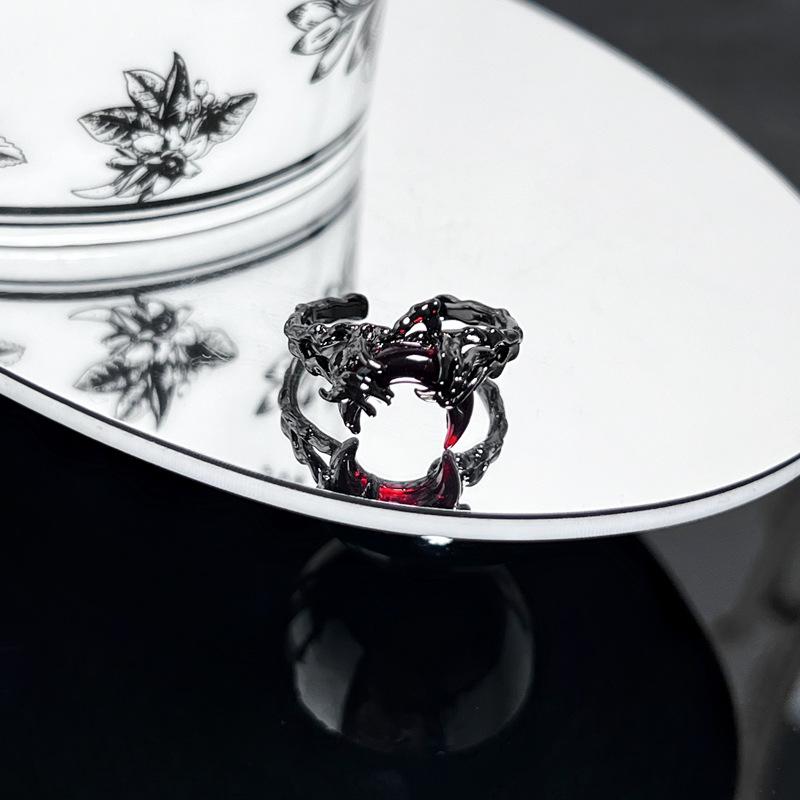 2026 Retro Dark Wind Thorn Flower Butterfly Personality Ring Female Ins Cold Wind Niche Cross Sweet Cool Ring Resizable