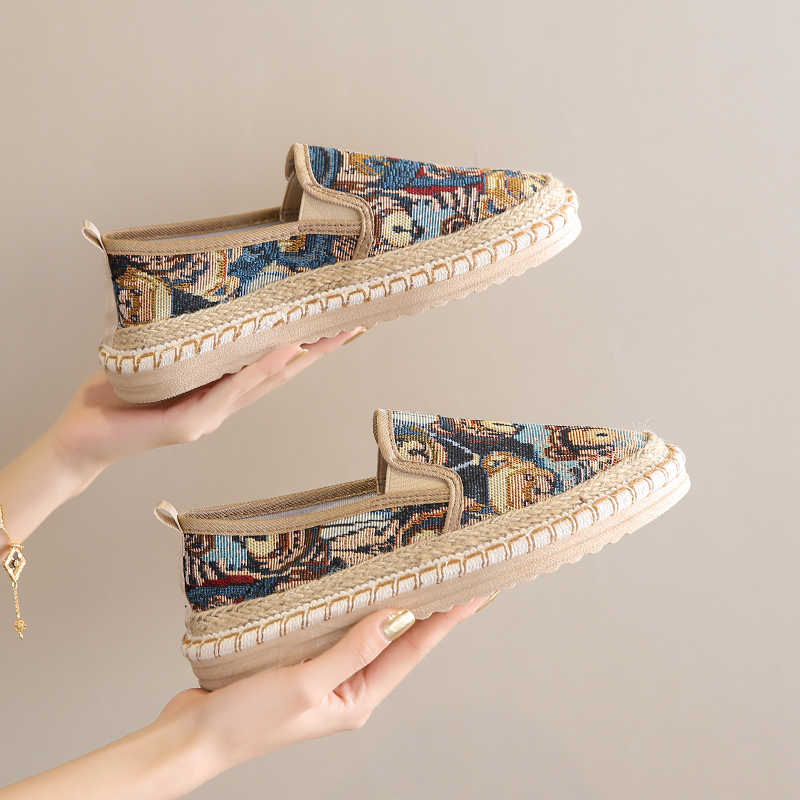 Fashion Lightweight Without Laces Sneakers Woman Luxury Sneakers Woven Obuv Panska Comfortable Women's Shoes Sports Sneackers Fat