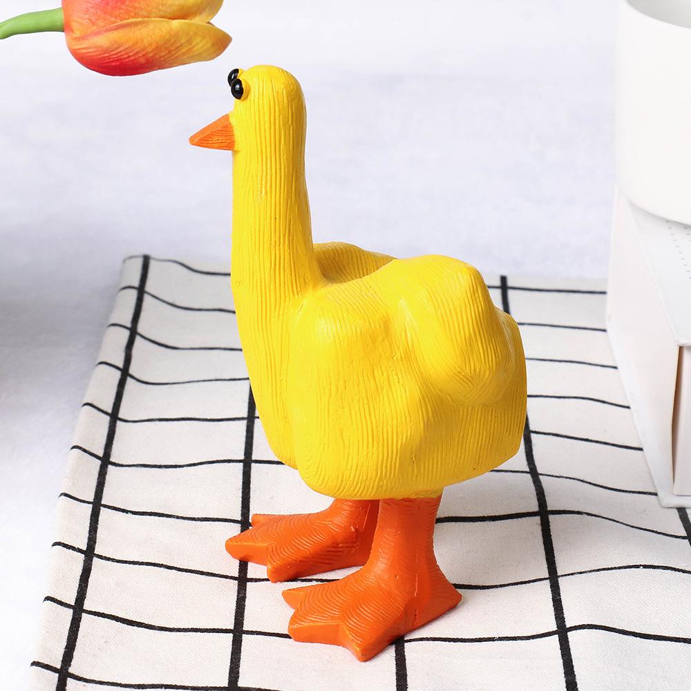 Novelty Resin Middle Finger Duck Decor Zakka Style Desktop Mini Sculpture Funny Office Desk Accessory