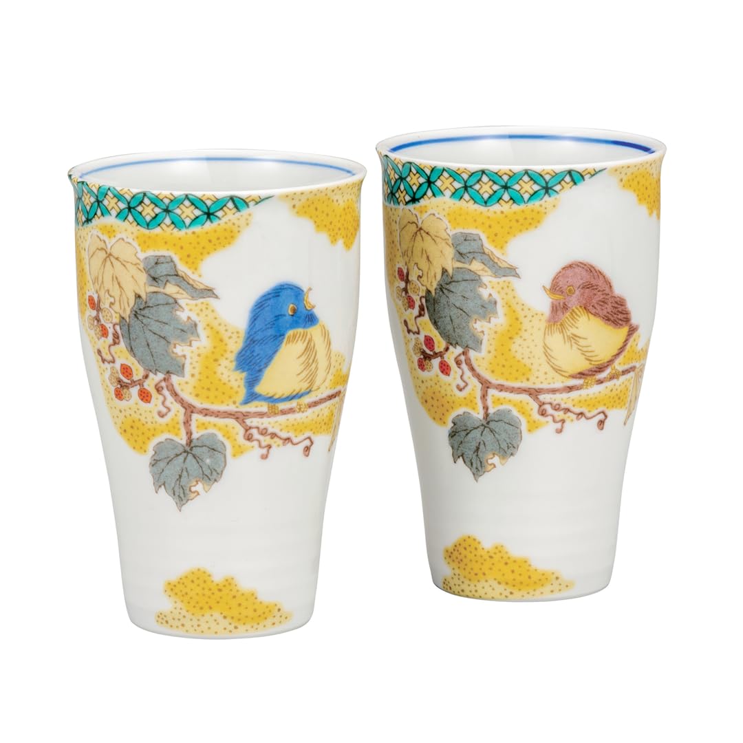 

Kutani ware Iwataya pair of free cups, small pattern Yoshidaya sparrow K8-1061