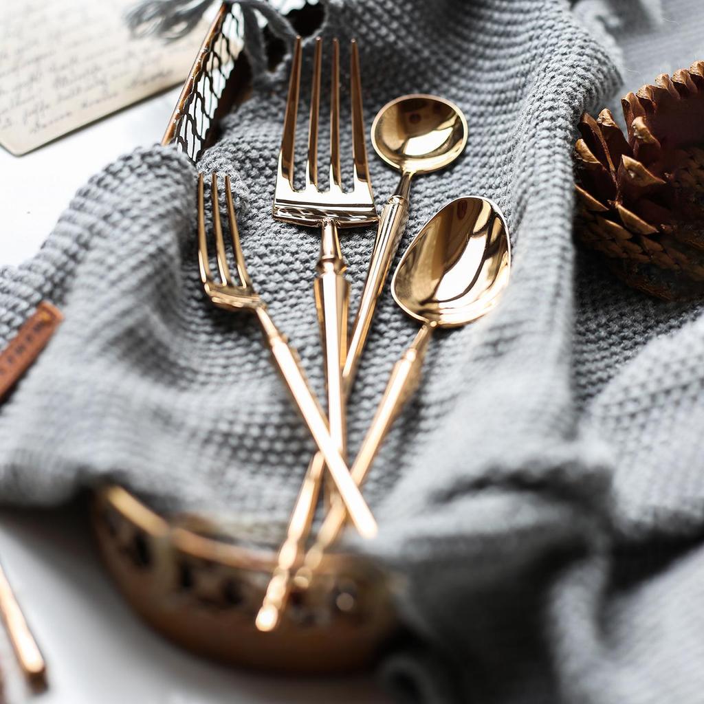 European Rose Gold 304 Stainless Steel Western Cutlery Set: Long Handle Mixing Spoon & Fruit Fork.