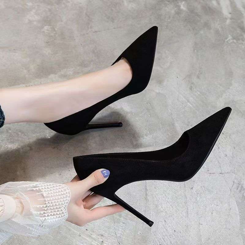 

High heels 2025 spring new mid-heeled shoes women s thin heels comfortable work shoes professional single shoes women two pairs of half-size stickers