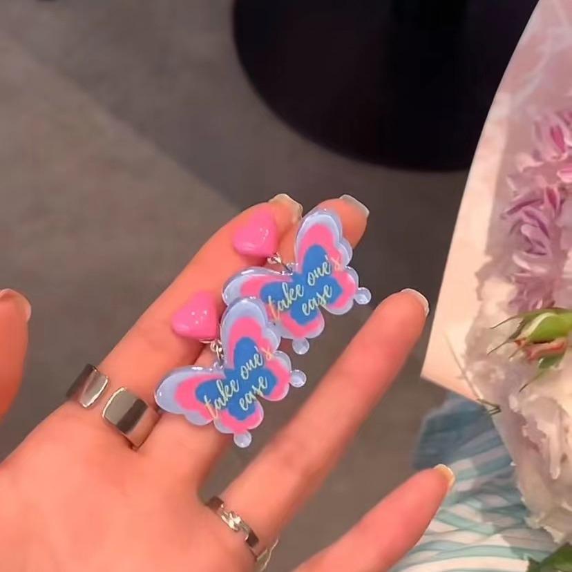 Dreamy Summer Romance Earrings: South Korea's New Trend for Women